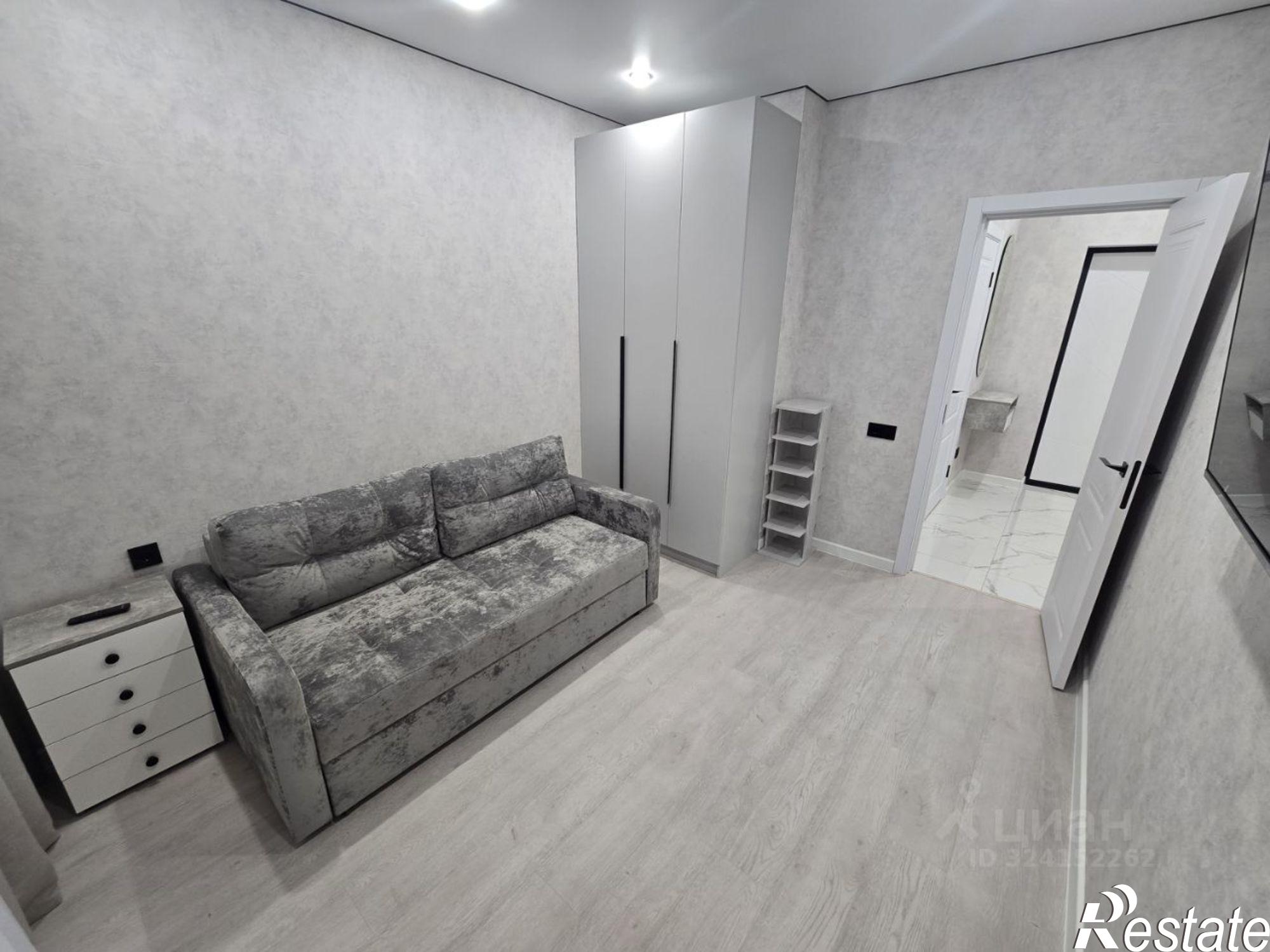 Сдать квартиру за 38 000 рублей на улица Назарько, 4