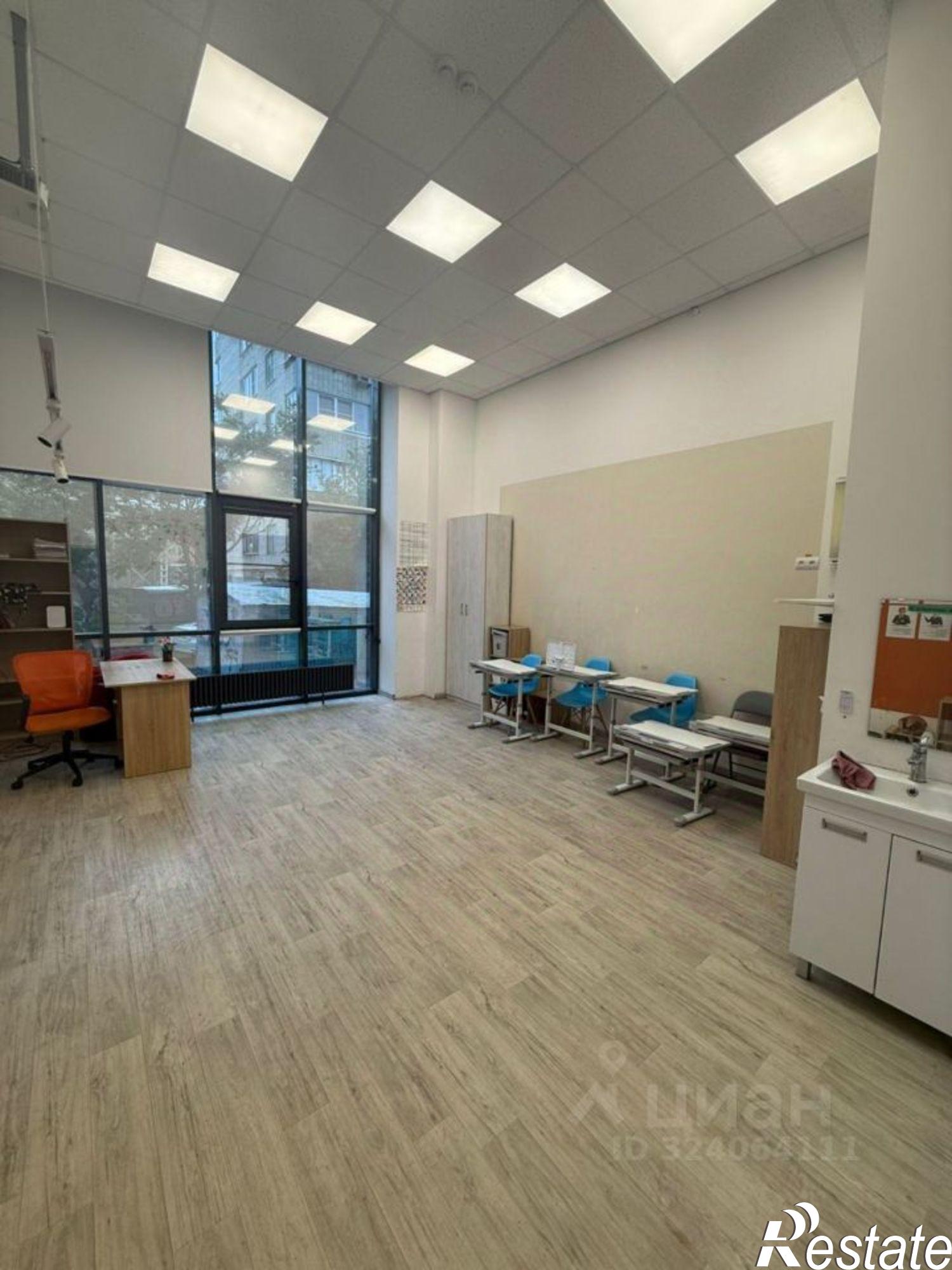 Сдать офис, помещение под офис за 350 019 рублей на улица Максима Горького, 120