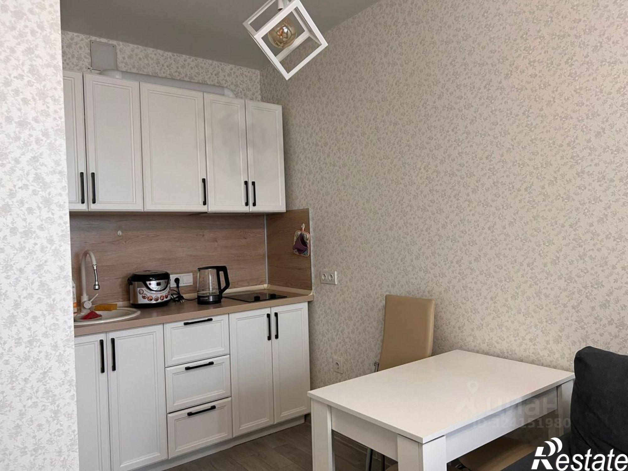 Сдать квартиру за 32 000 рублей на ул Жмайлова, 19А