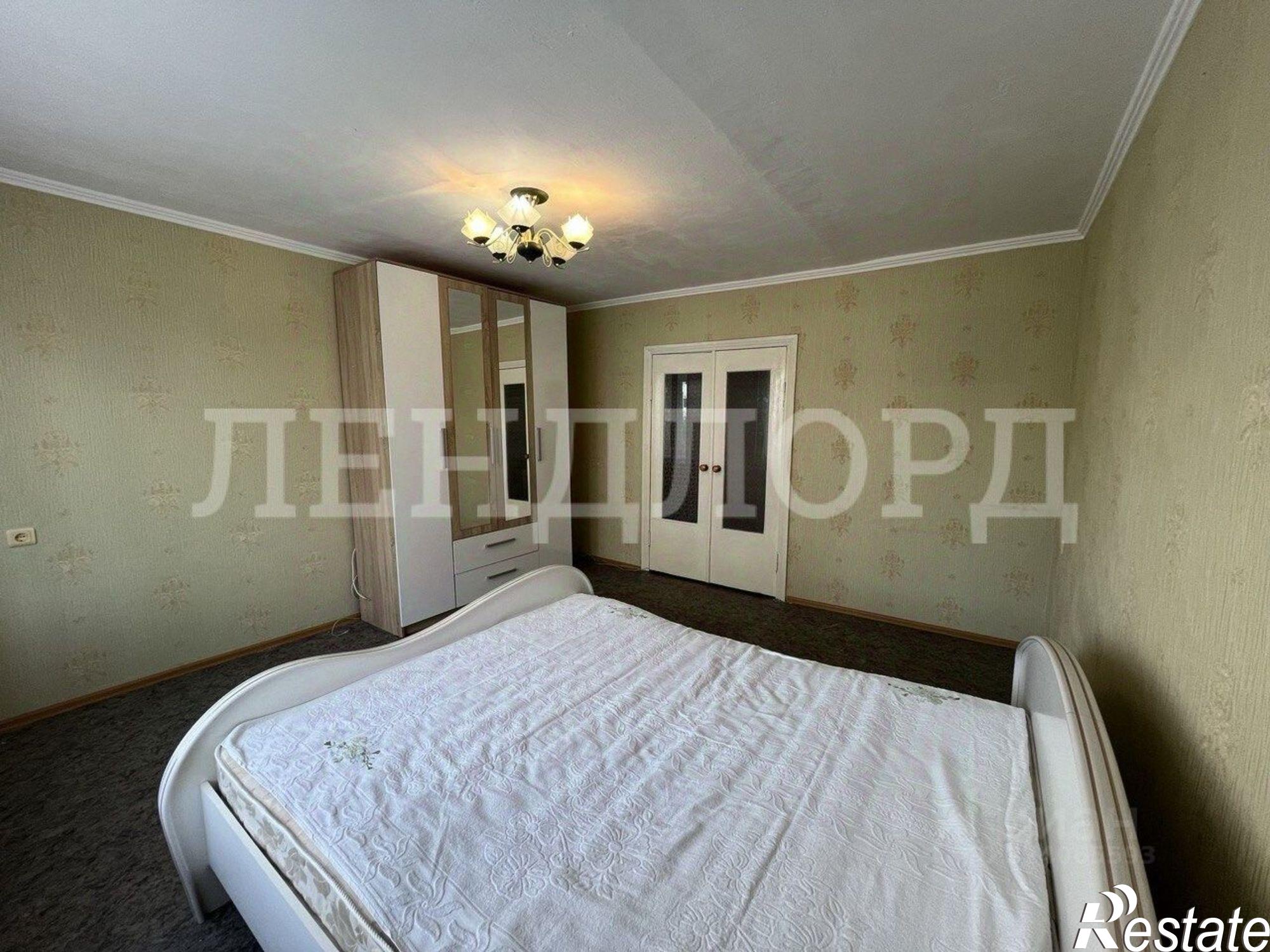 Сдать квартиру за 25 000 рублей на пр-кт 40-летия Победы, 73/15