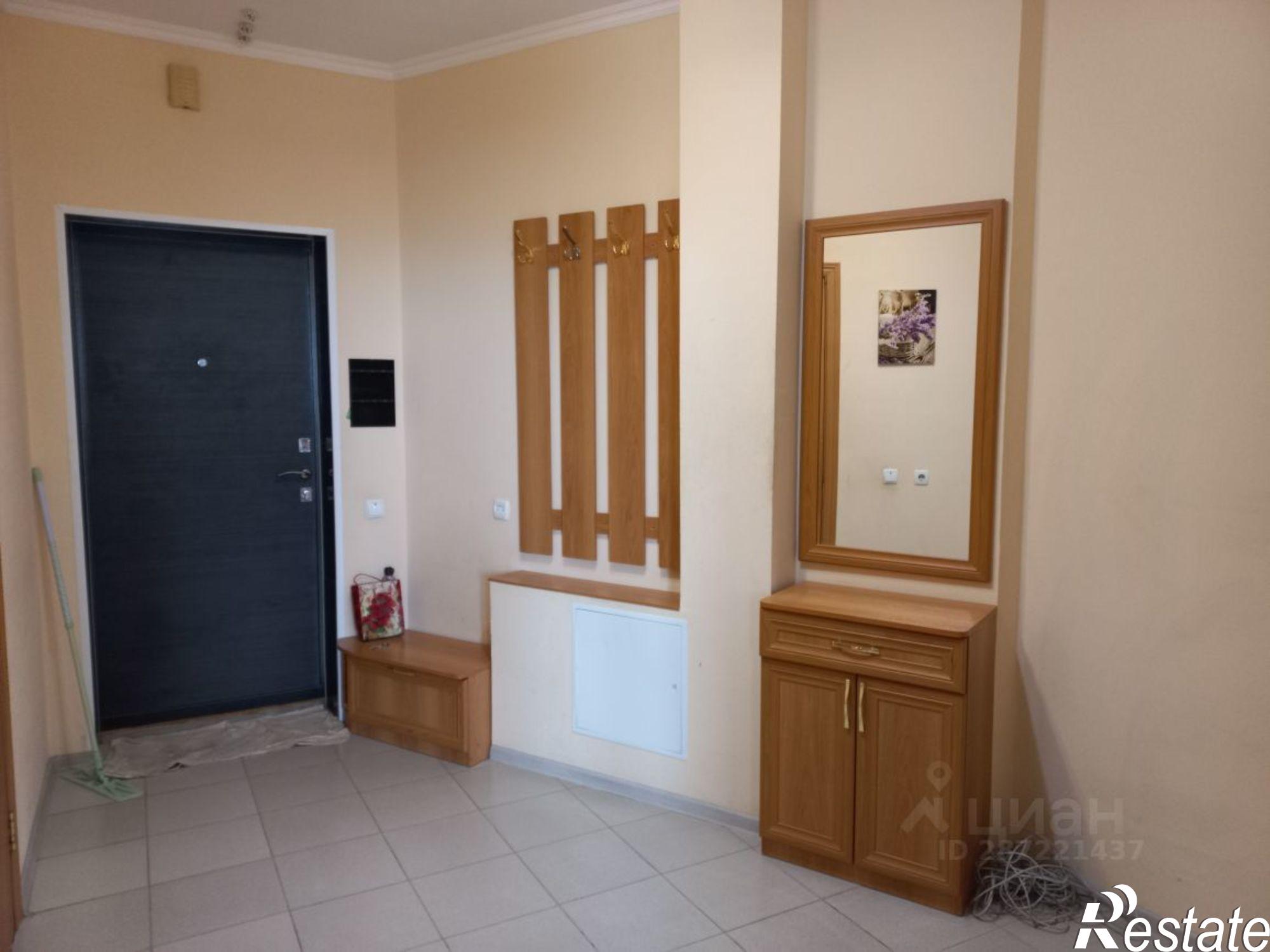 Сдать квартиру за 30 000 рублей на улица Закруткина, 2