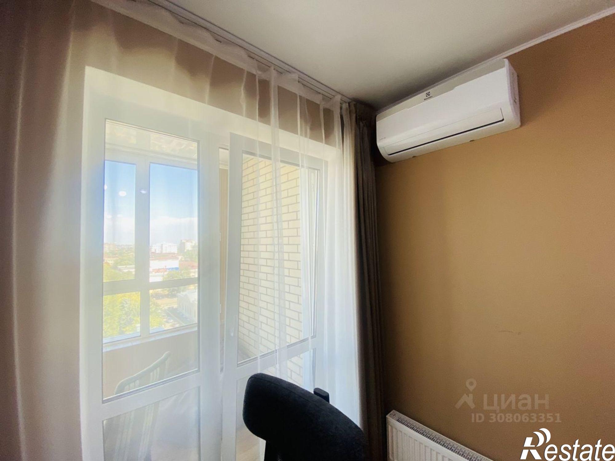 Сдать квартиру за 80 000 рублей на 17-я линия, 3