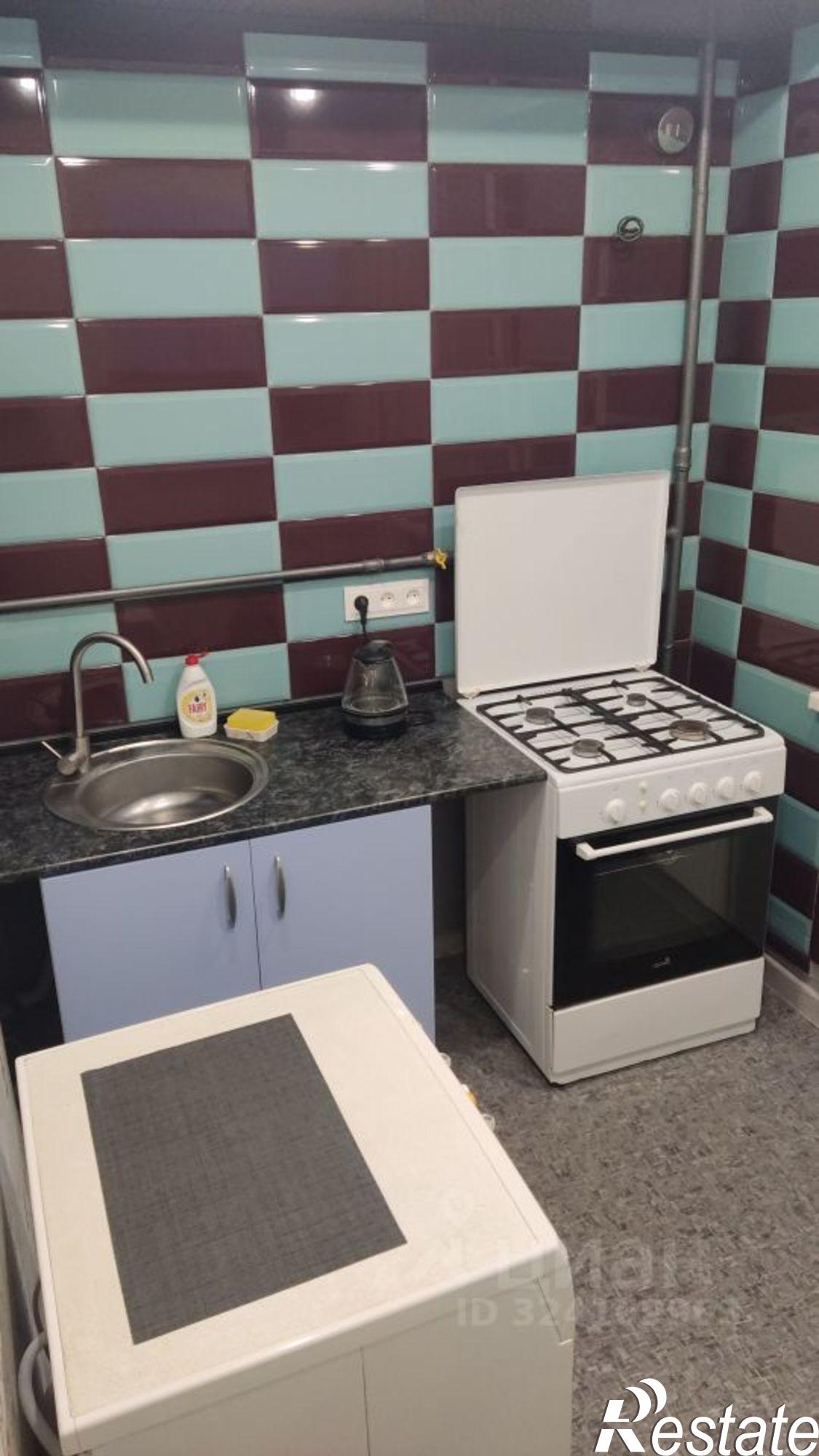 Сдать квартиру за 33 000 рублей на улица Шеболдаева, 15