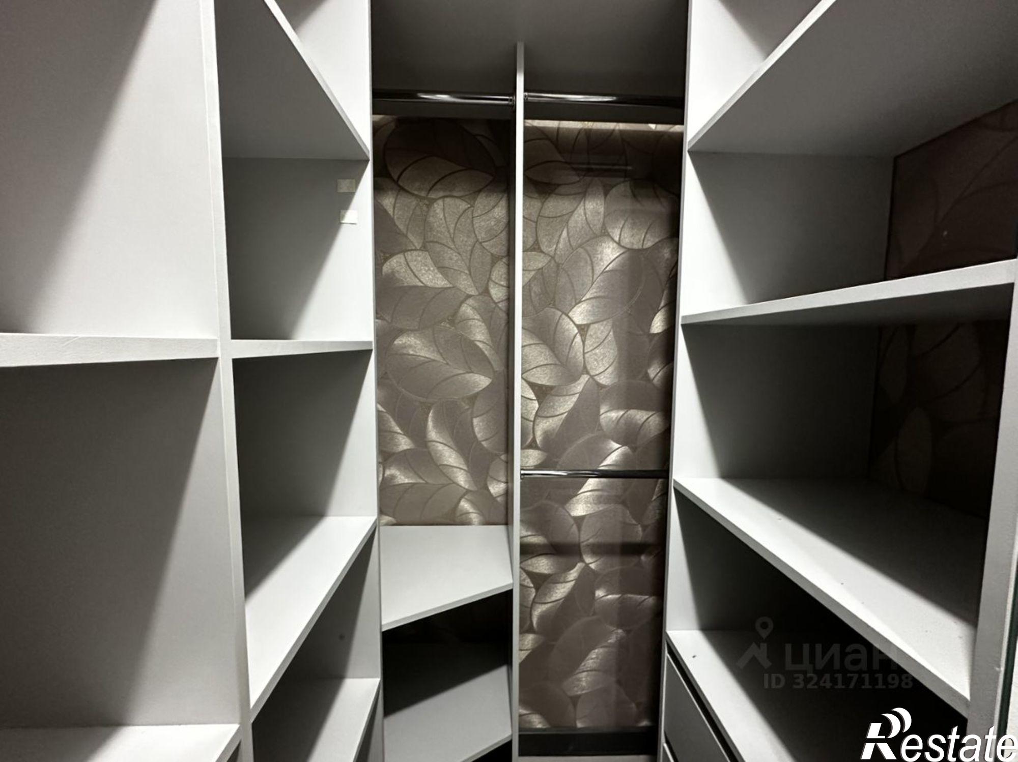 Сдать квартиру за 35 000 рублей на ул Лелюшенко, 1