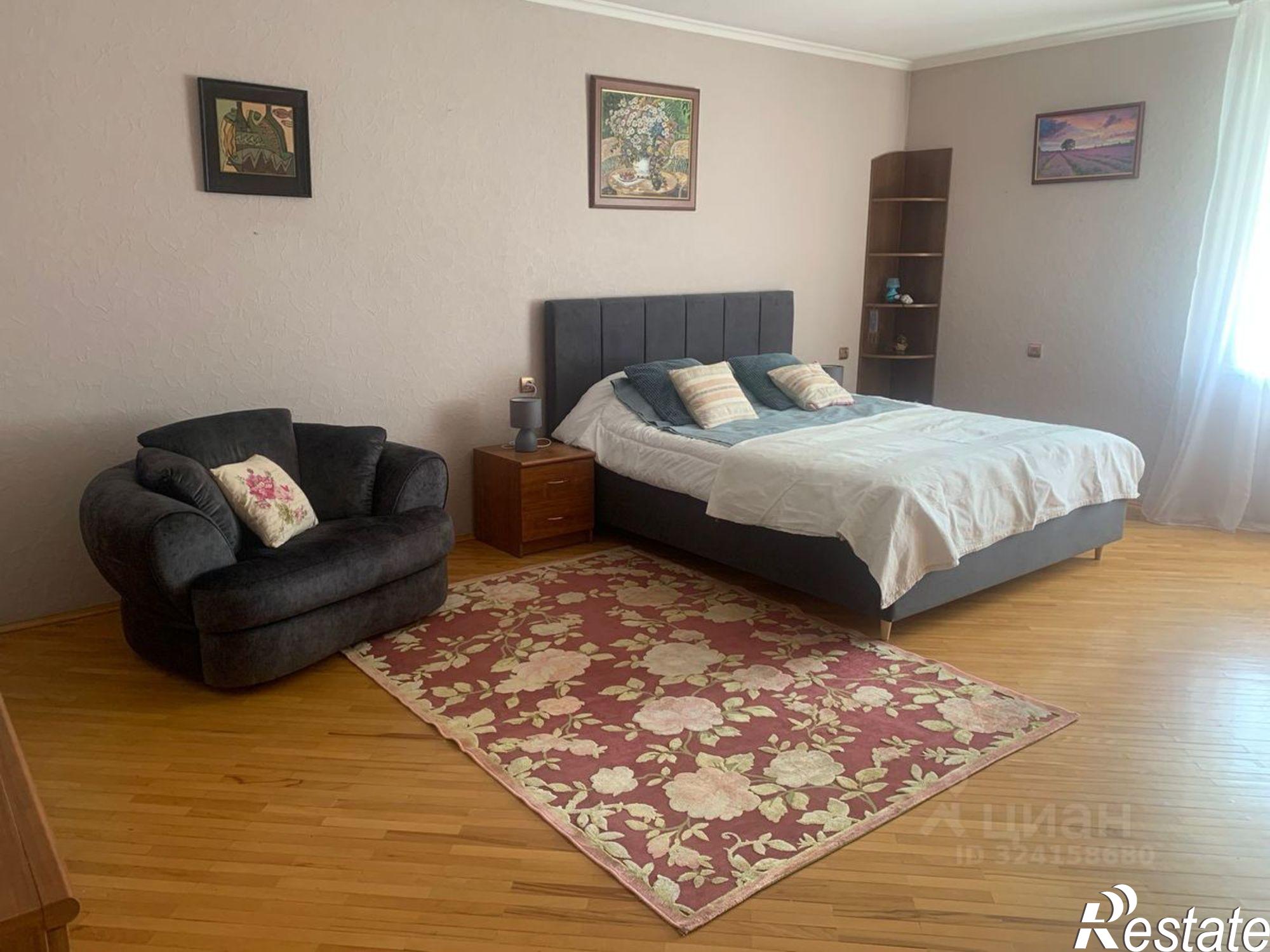 Купить квартиру за 11 000 000 рублей на Тургеневская улица, 37/18