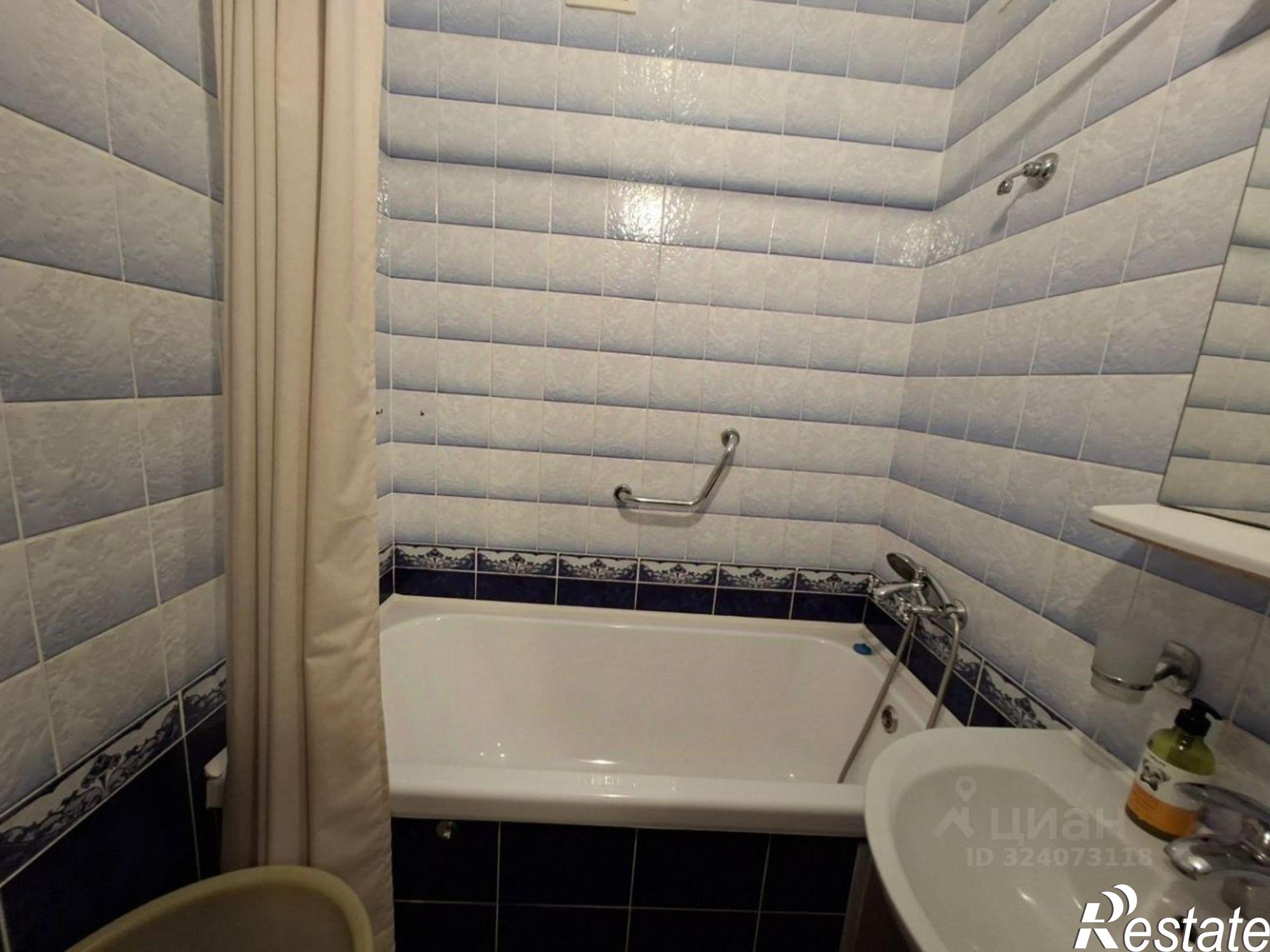 Купить квартиру за 5 000 000 рублей на улица Красных Зорь, 84