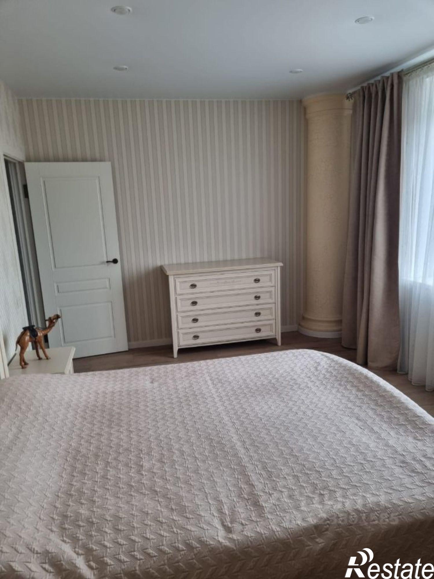 Купить квартиру за 15 200 000 рублей на ул Зорге, 127