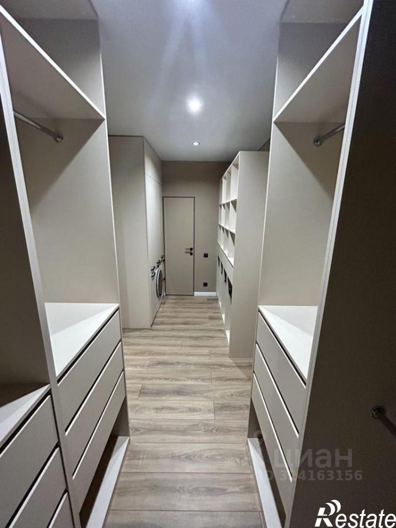 Купить квартиру за 21 300 000 рублей на проспект Соколова, 68/118В с1