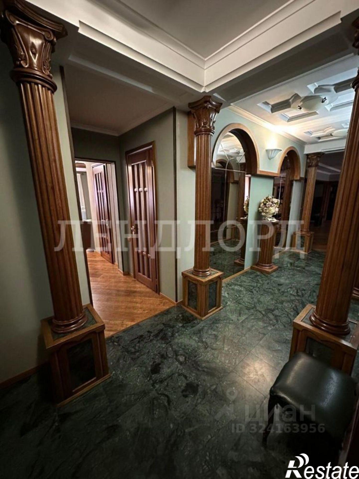 Купить квартиру за 27 000 000 рублей на переулок Островского, 58А