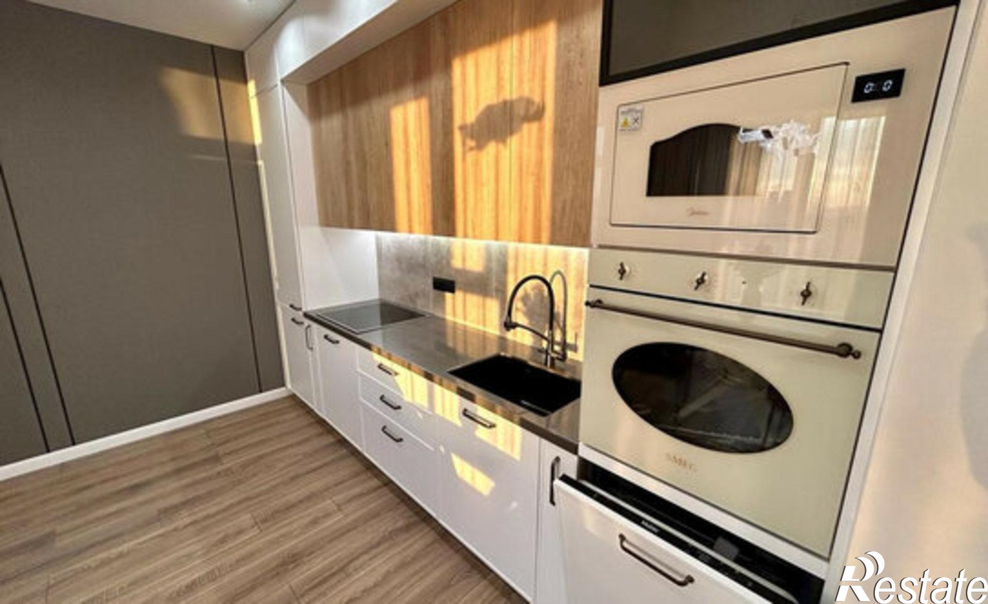 Купить квартиру за 21 300 000 рублей на проспект Соколова, 68/118В с1