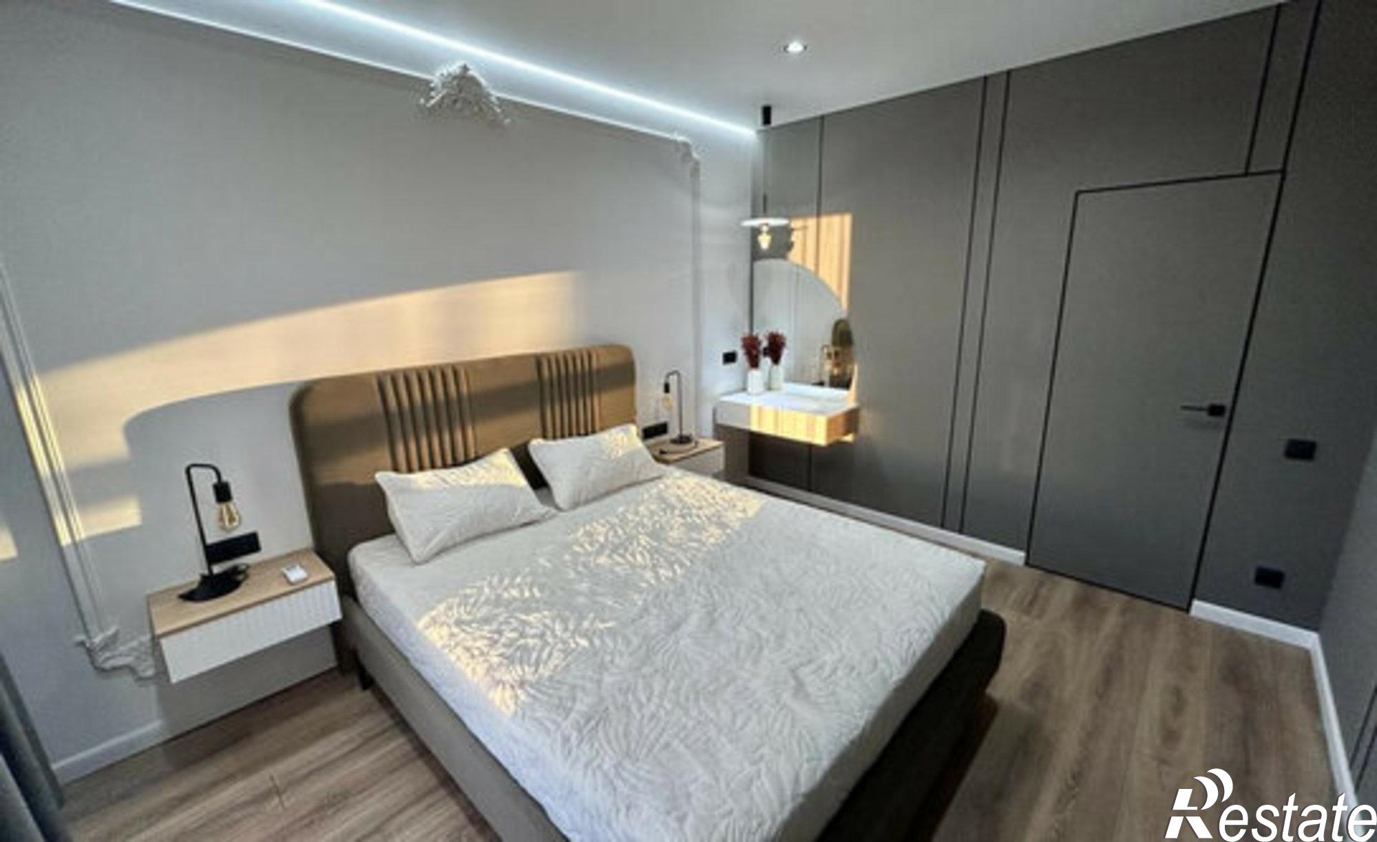 Купить квартиру за 21 300 000 рублей на проспект Соколова, 68/118В с1