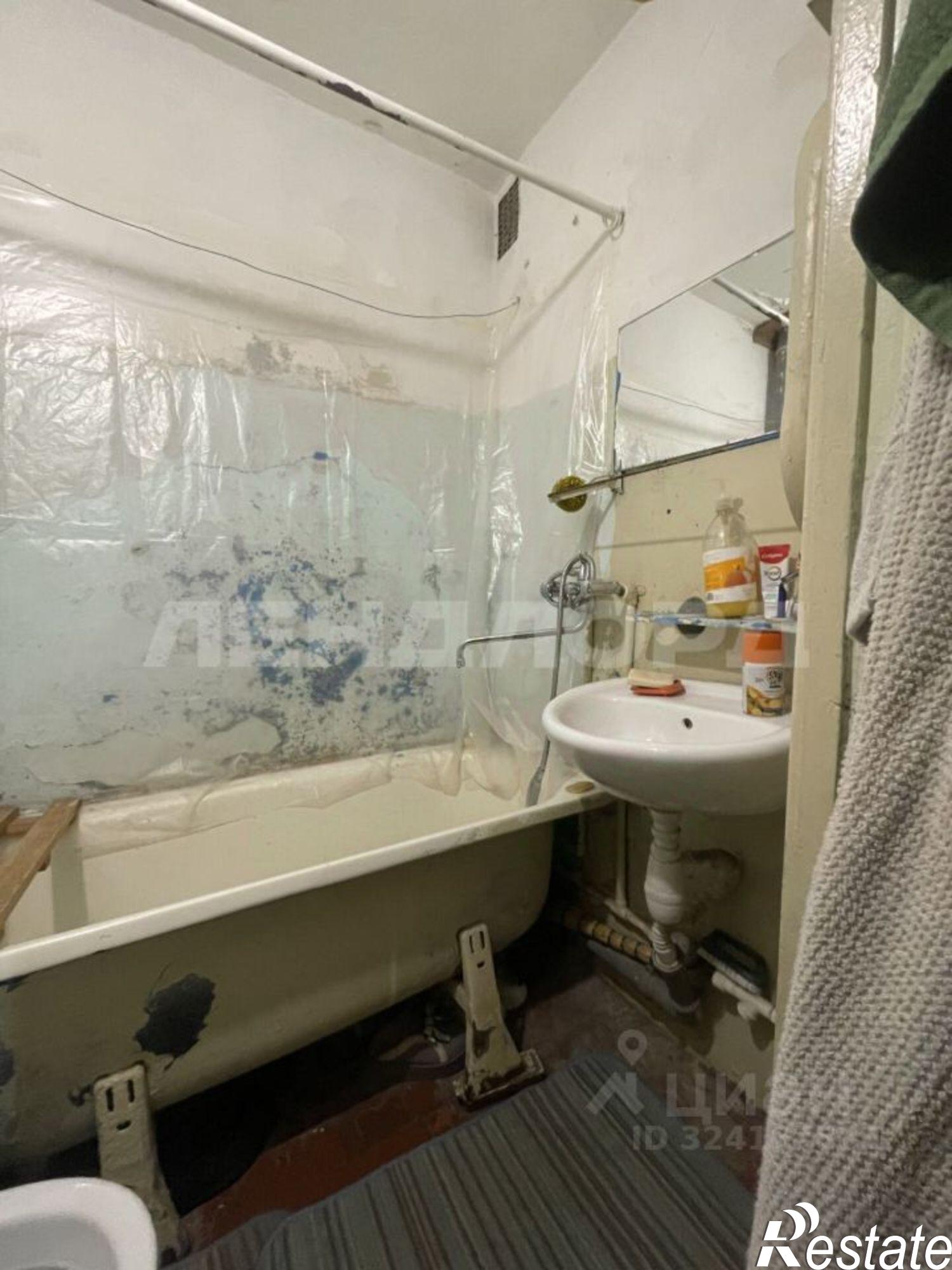 Купить квартиру за 2 400 000 рублей на улица Лелюшенко, 9/2