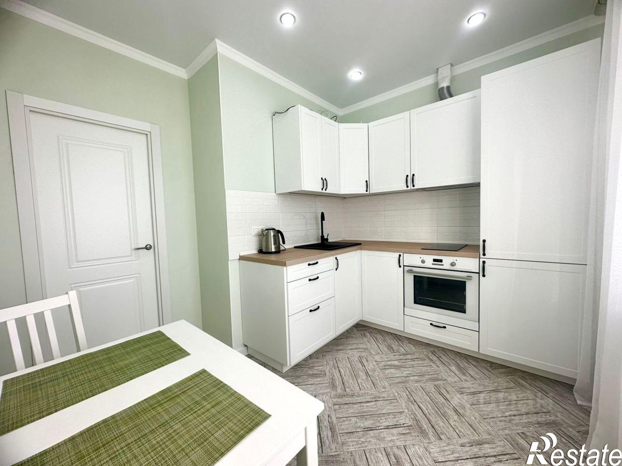 Купить квартиру за 4 450 000 рублей на улица Ткачёва, 32/50