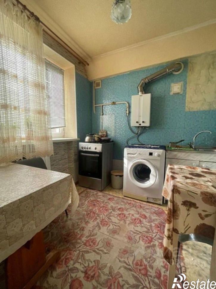 1-комн квартира пр-кт 40-летия Победы, 67,  д. 67