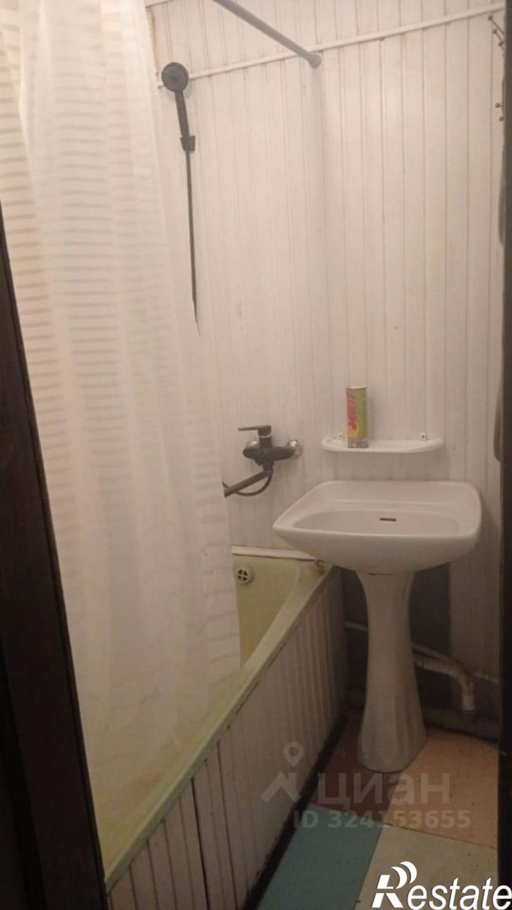 3-комн квартира проспект 40-летия Победы, 310 к1,  д. 310 к1