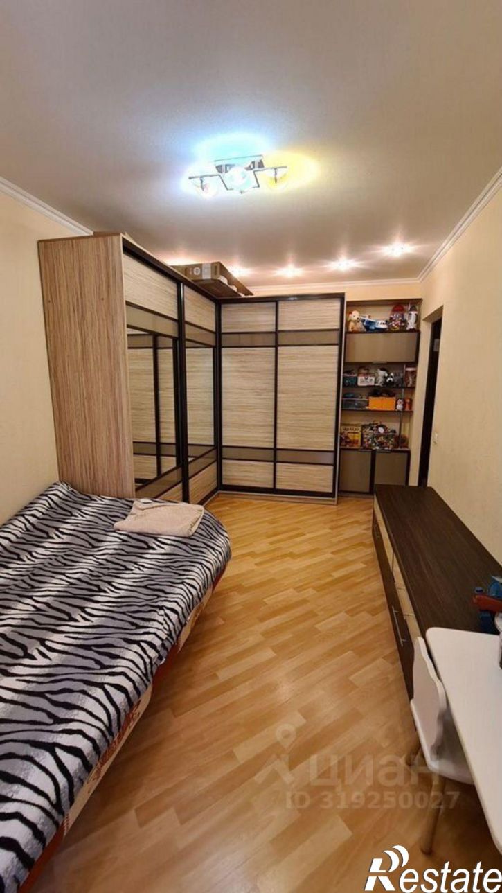 2-комн квартира бульвар Комарова, 7,  д. 7