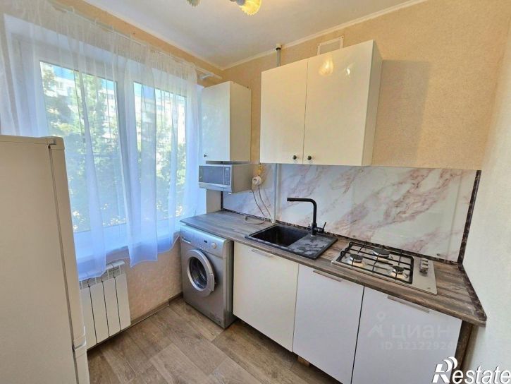 1-комн квартира пр-кт Космонавтов, 8/3,  д. 8/3