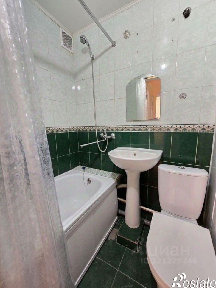 1-комн квартира пр-кт Космонавтов, 8/3,  д. 8/3