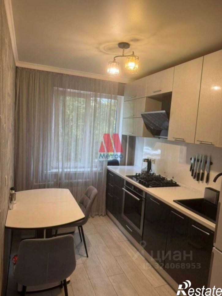 3-комн квартира улица Борко, 1,  д. 1