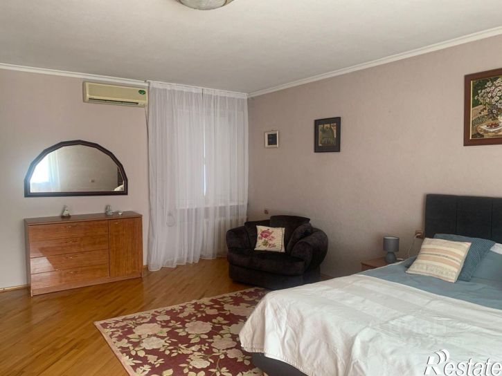 2-комн квартира Тургеневская улица, 37/18,  д. 37/18