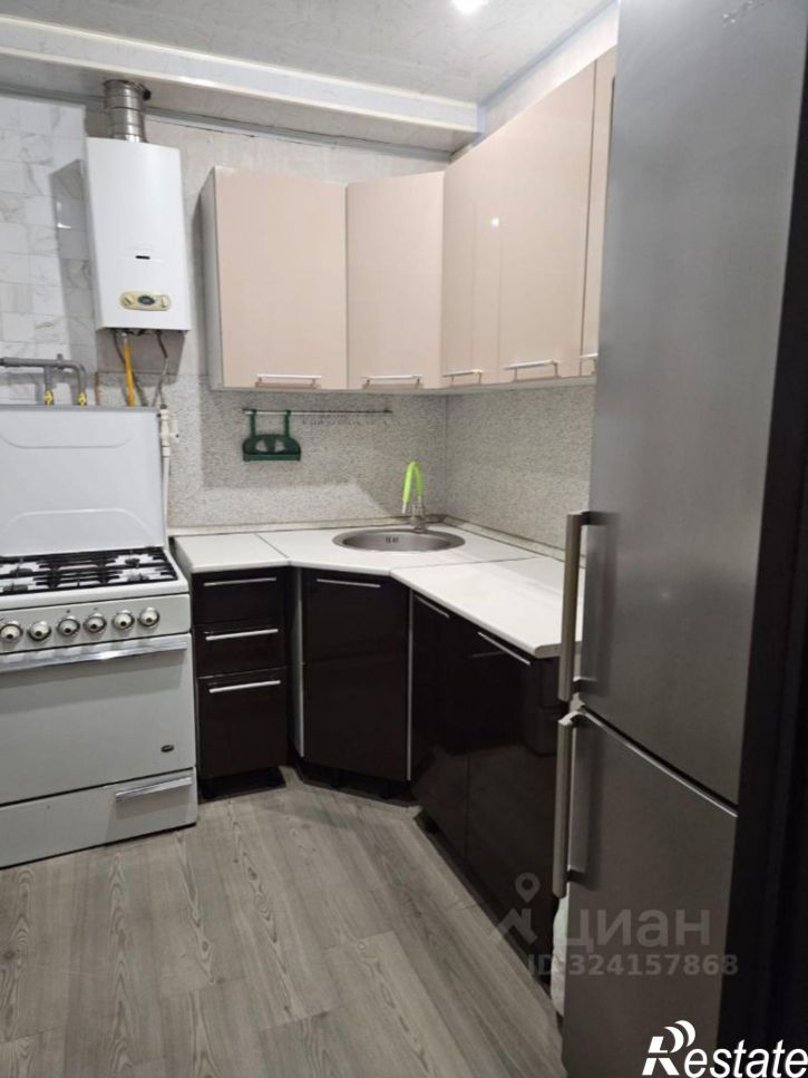 3-комн квартира Днепровский пер, 103/18,  д. 103/18