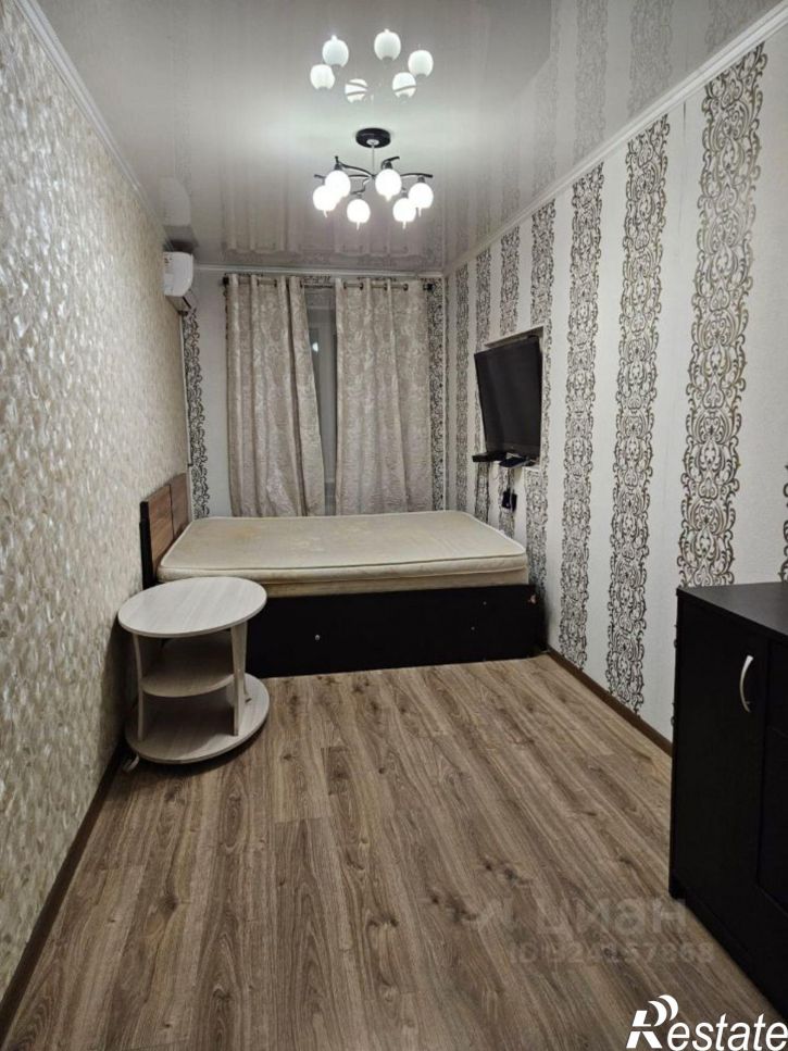 3-комн квартира Днепровский пер, 103/18,  д. 103/18