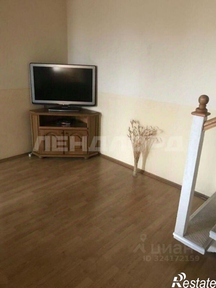 3-комн квартира проспект Стачки, 208,  д. 208