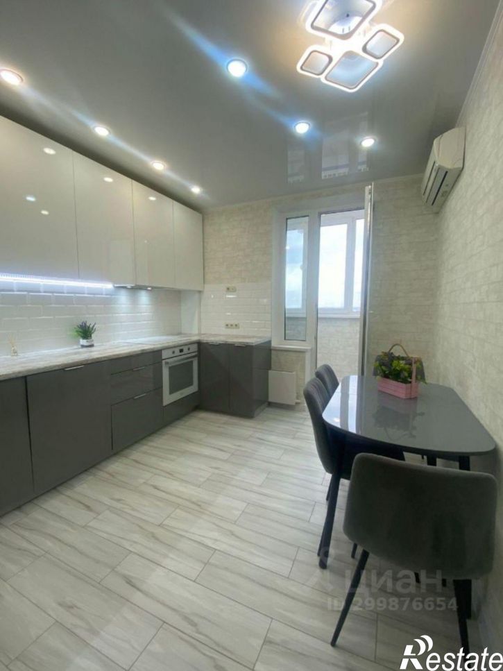 3-комн квартира ул Жданова, 7/33,  д. 7/33