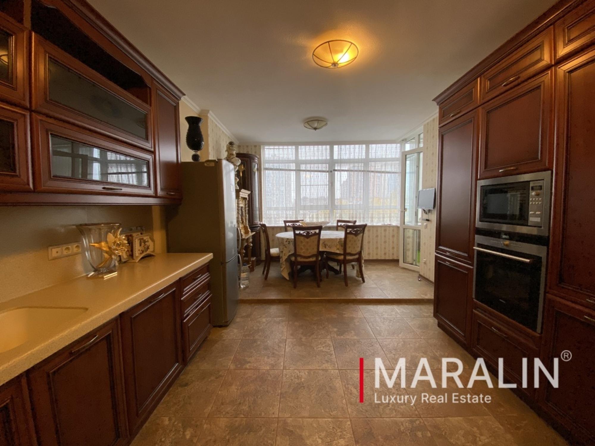 Сдать квартиру за 130 000 рублей на Университетский, 95/154