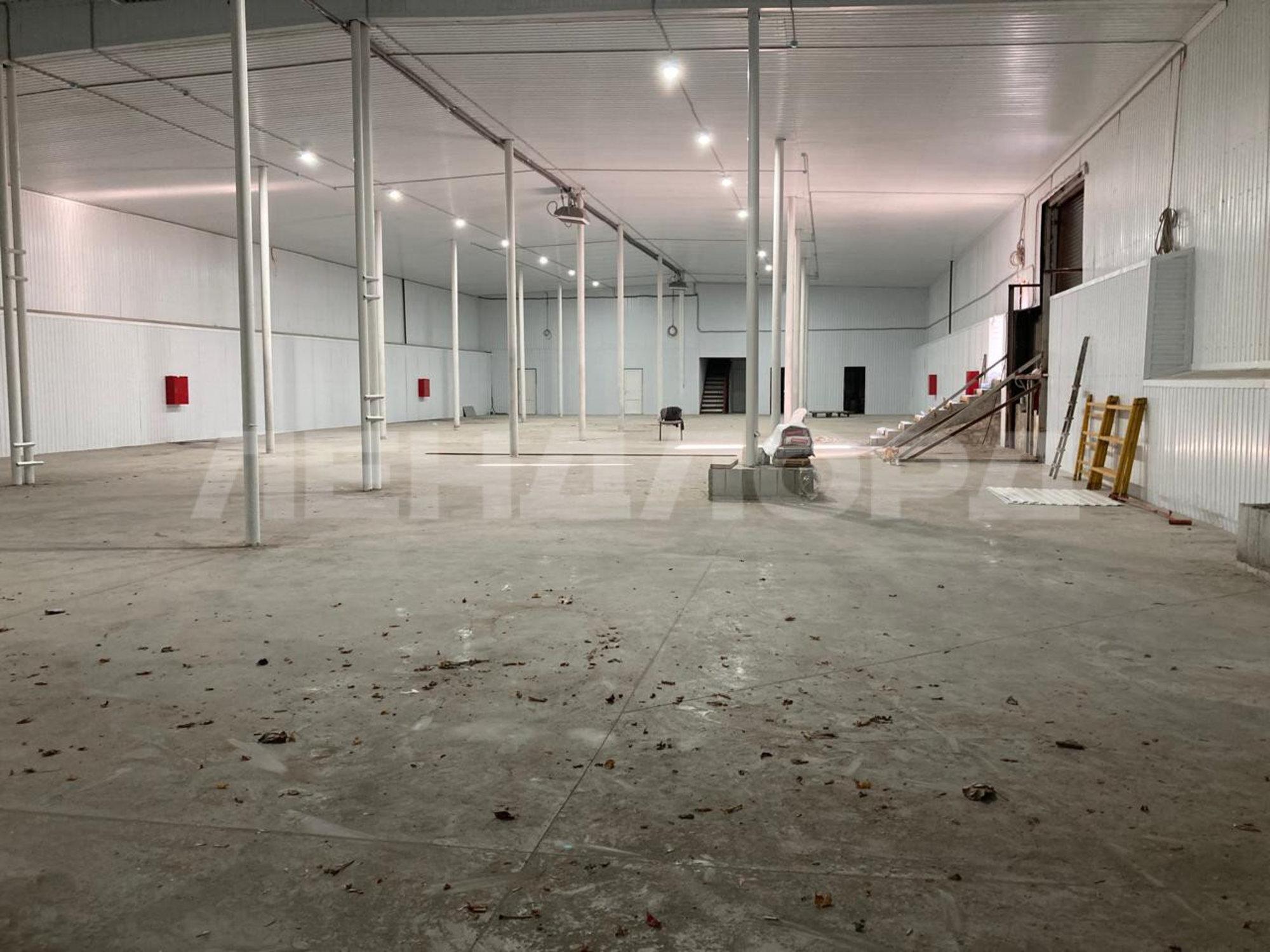 Сдать складское помещение за 700 000 рублей на Дальний переулок