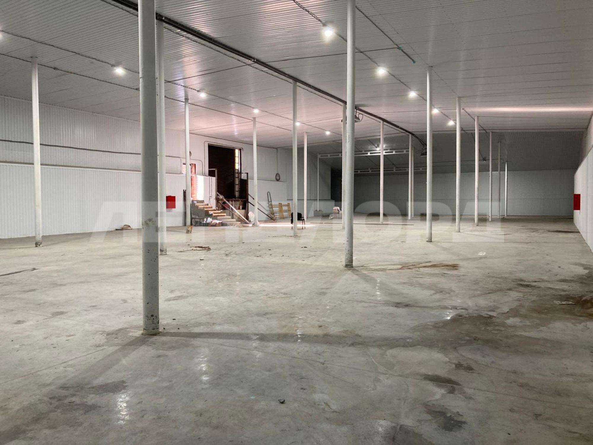 Сдать складское помещение за 700 000 рублей на Дальний переулок