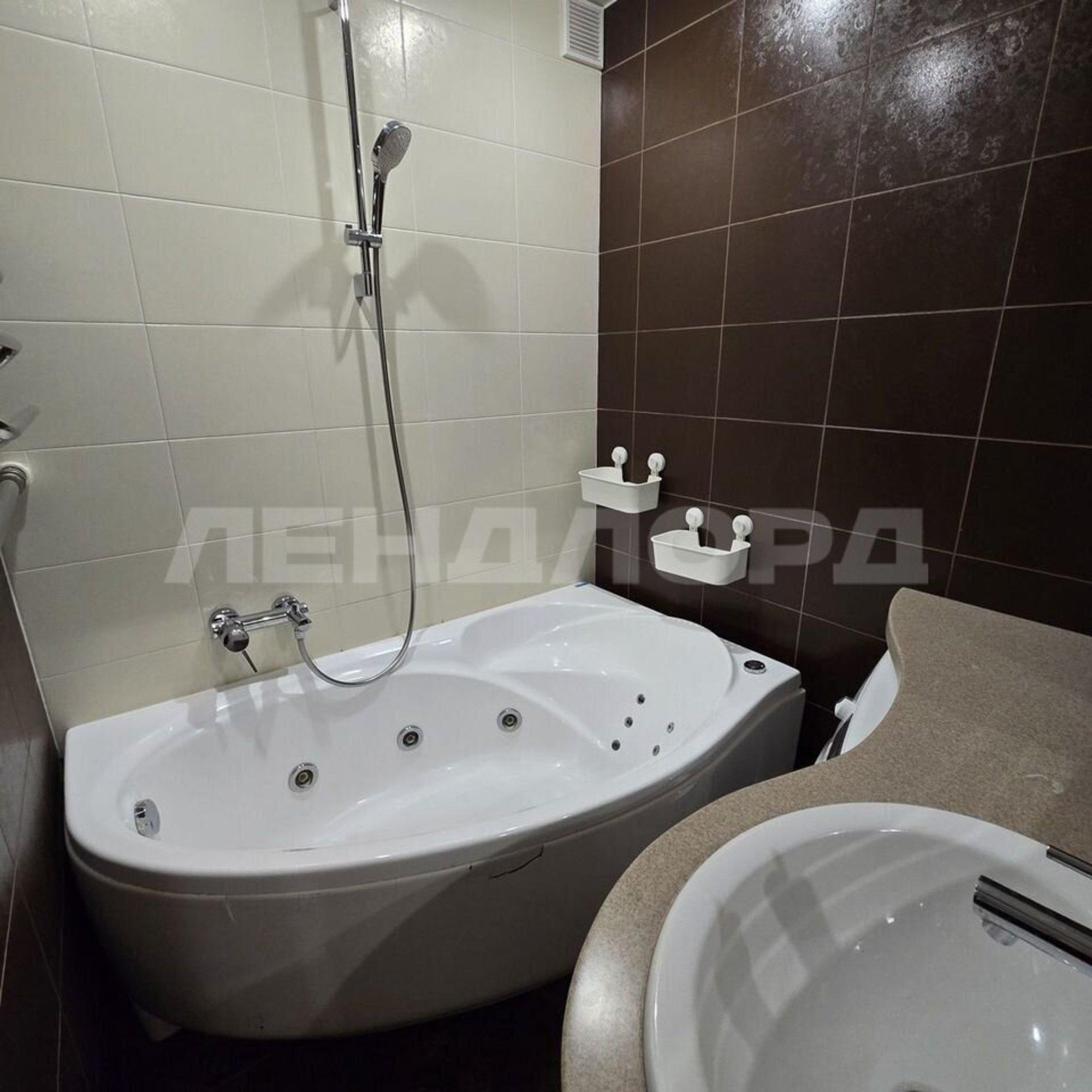 Купить квартиру за 7 350 000 рублей на улица Платона Кляты, 1