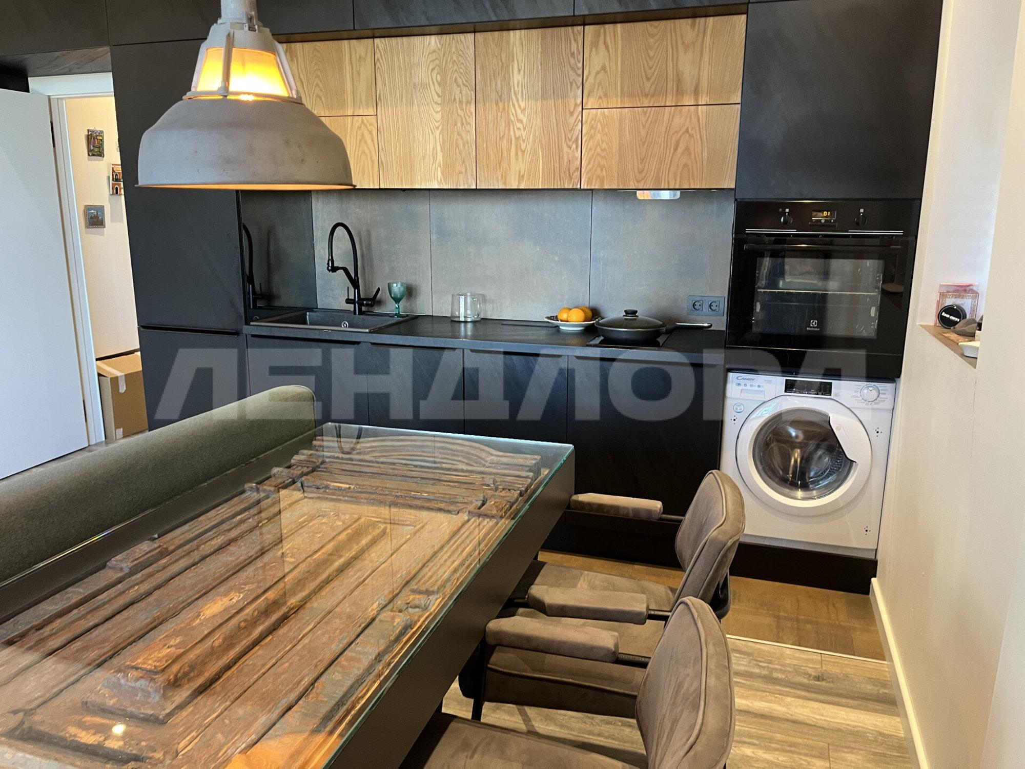 Купить квартиру за 15 000 000 рублей на улица Мечникова, 110с1