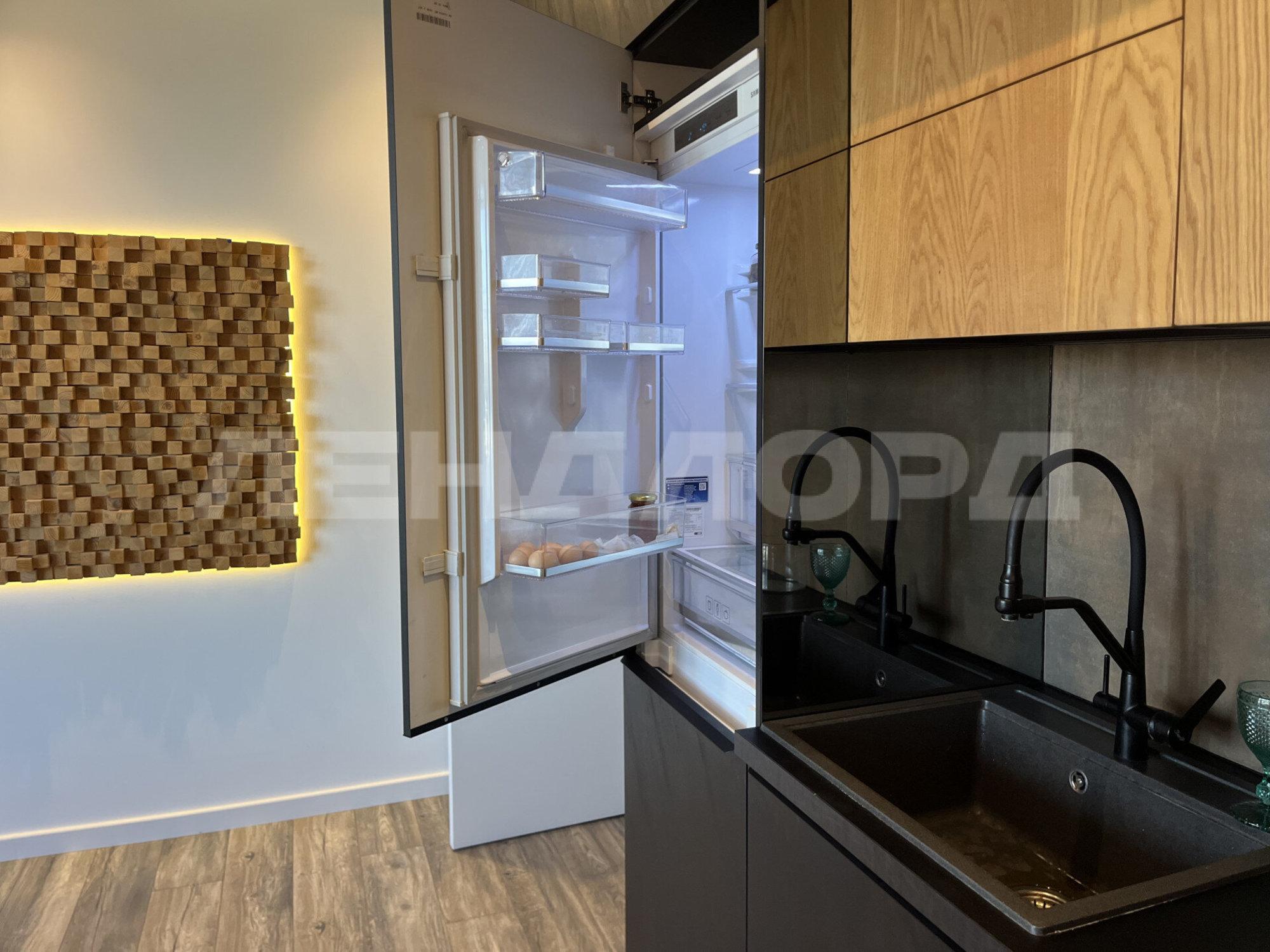 Купить квартиру за 15 000 000 рублей на улица Мечникова, 110с1