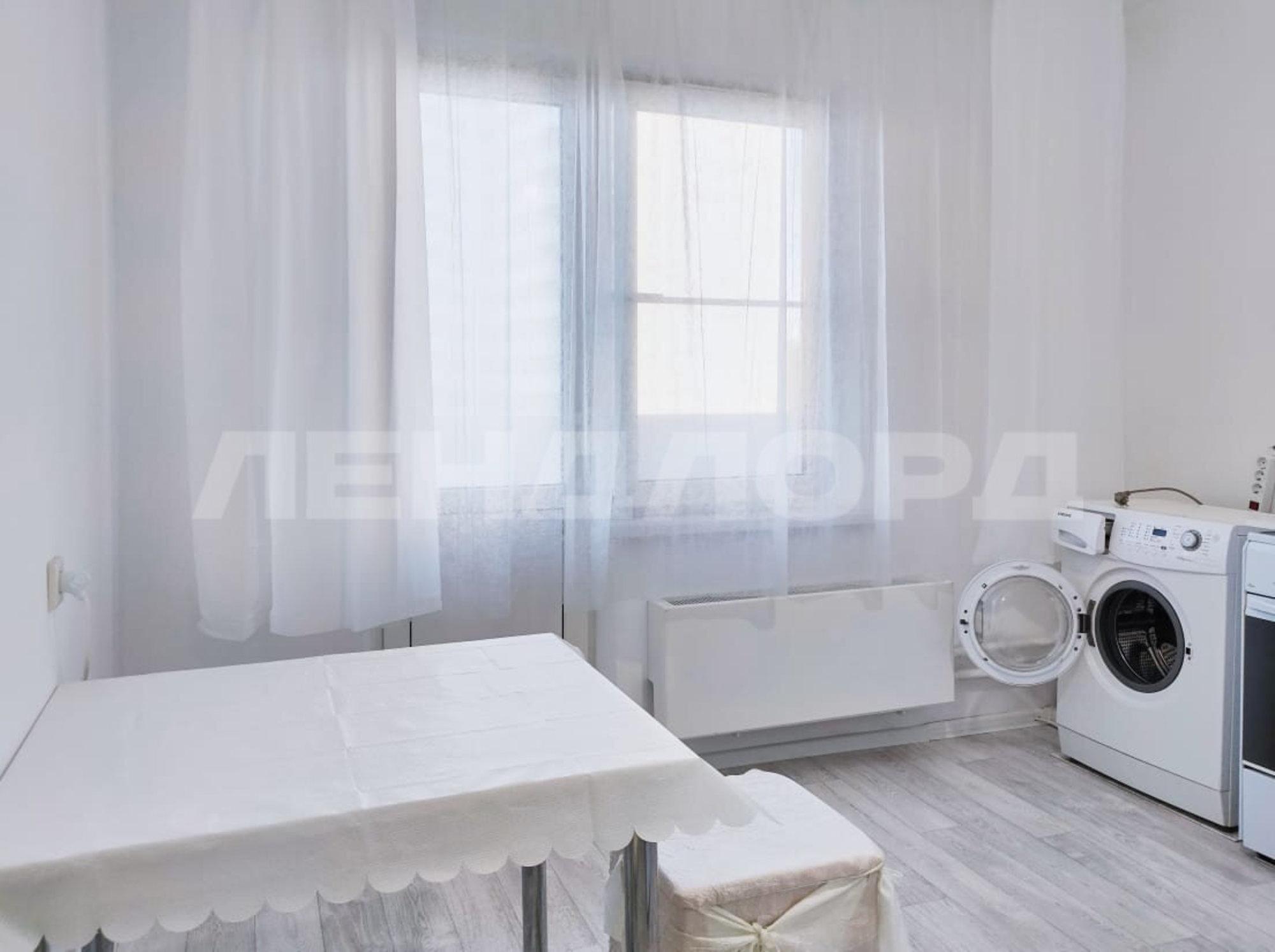 Купить квартиру за 3 700 000 рублей на Драгунская улица, 6