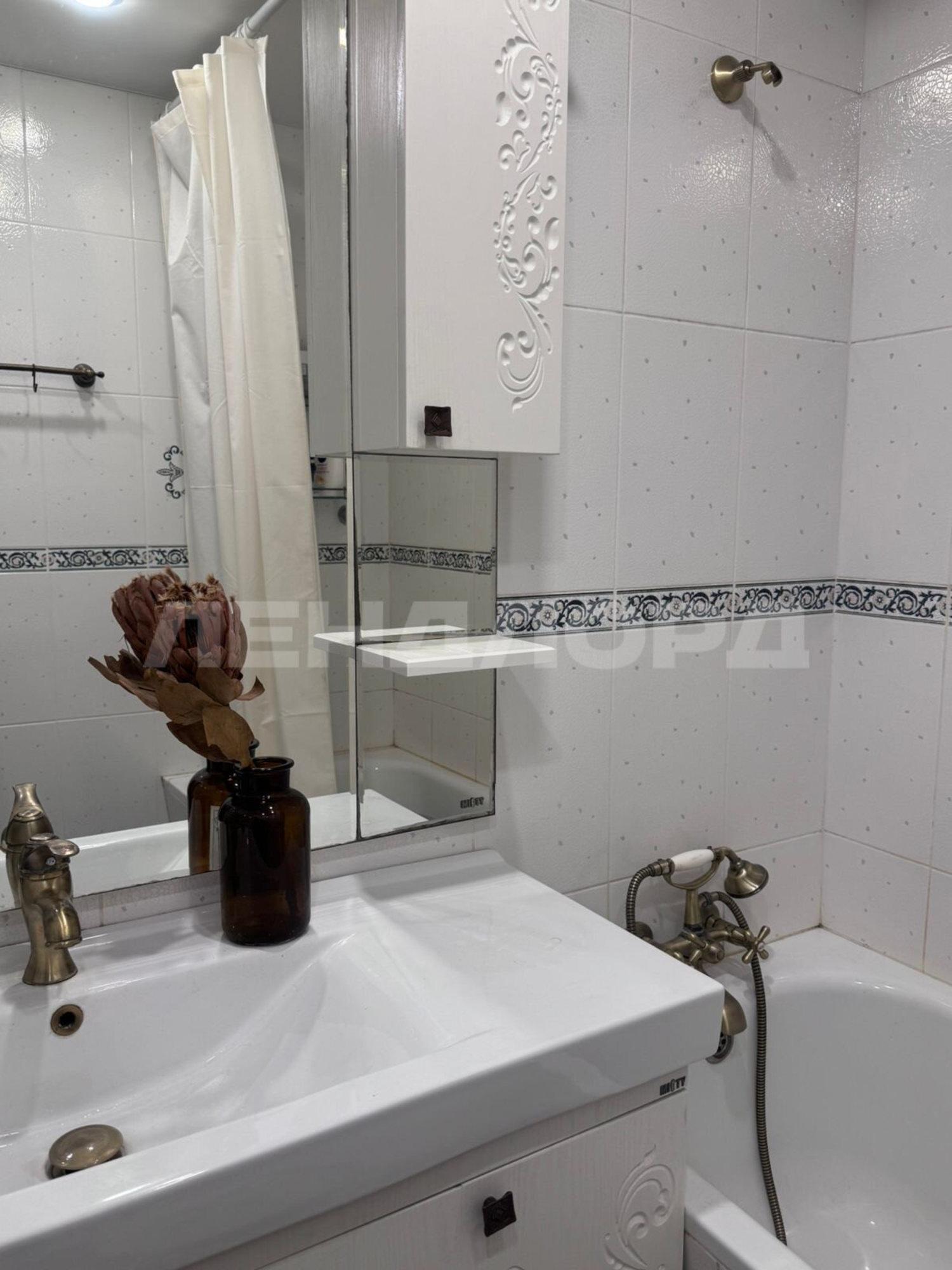 Купить квартиру за 10 500 000 рублей на проспект Королёва, 1/7