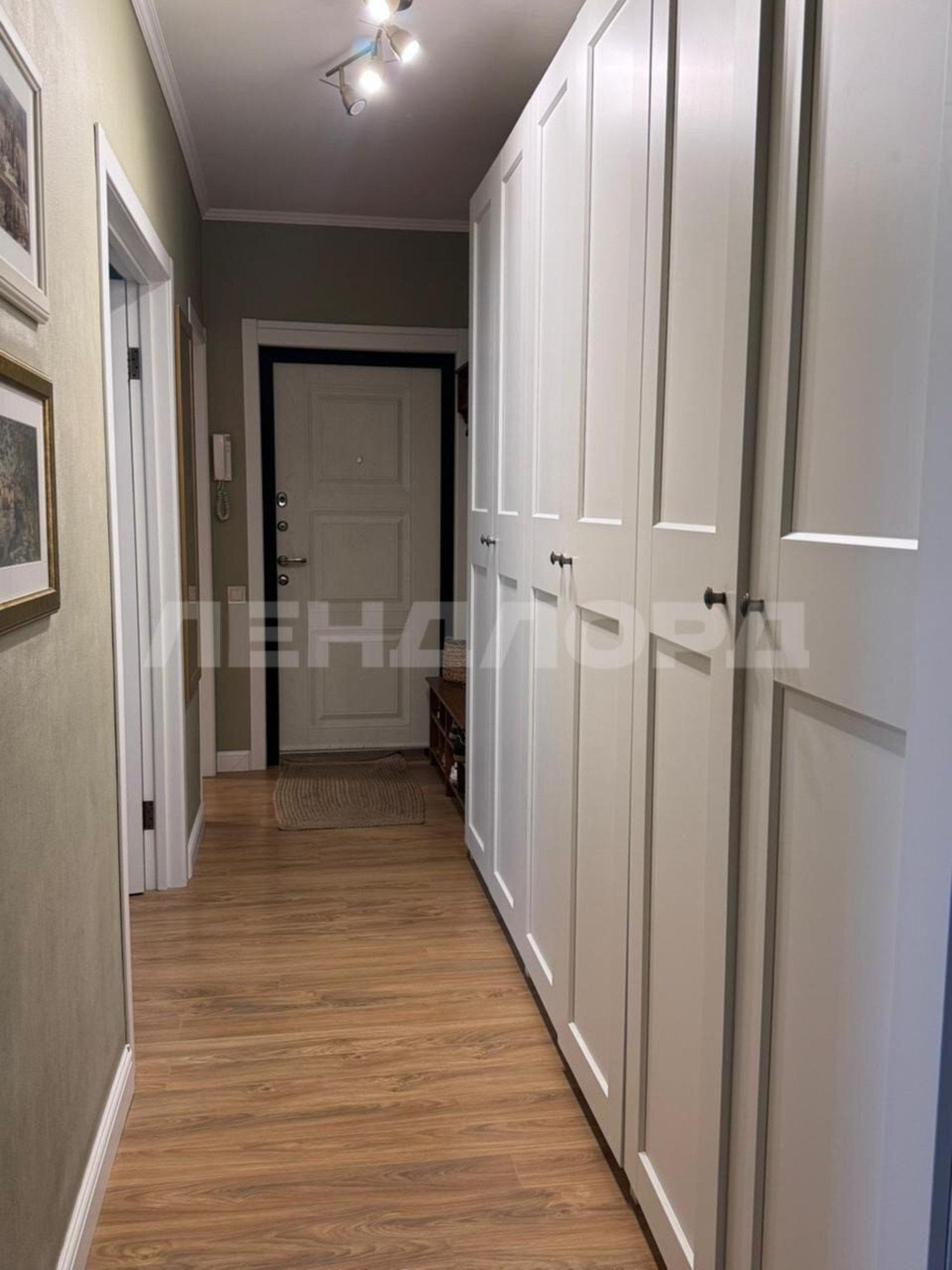 Купить квартиру за 10 500 000 рублей на проспект Королёва, 1/7