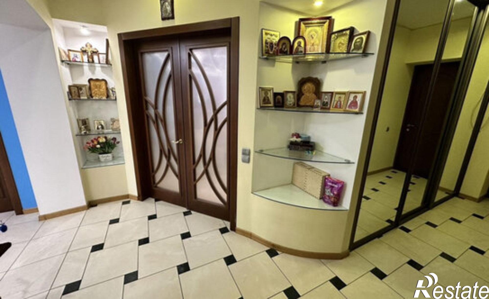 Купить квартиру за 27 000 000 рублей на улица Максима Горького, 214/101