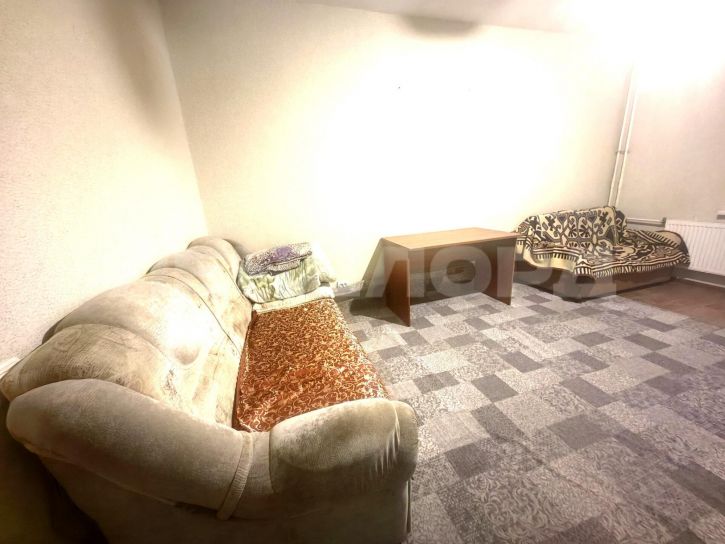 3-комн квартира улица Петренко, 28