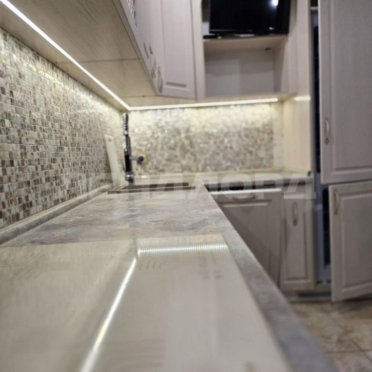 2-комн квартира улица Платона Кляты, 1