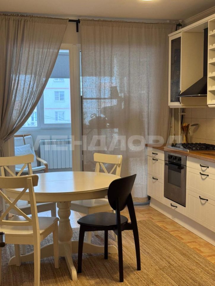 3-комн квартира проспект Королёва, 1/7