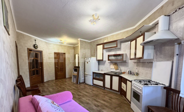 2-комн квартира улица 3-я Линия, 7/51