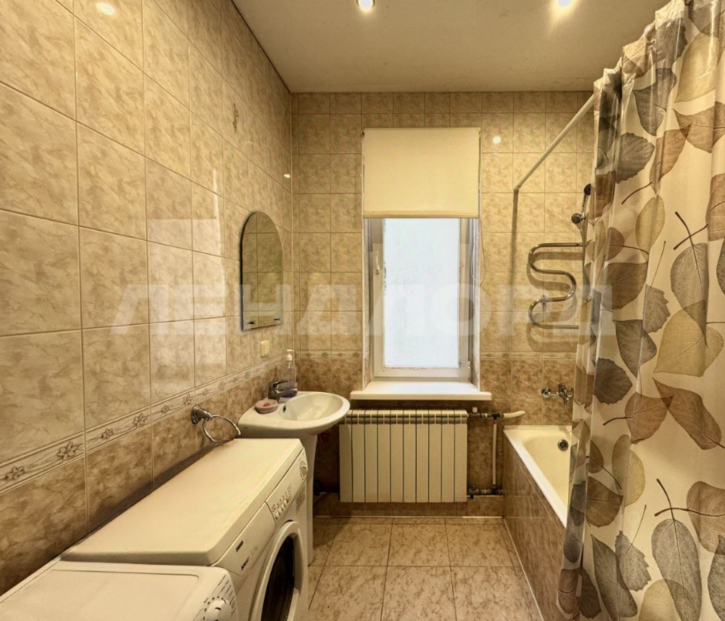 2-комн квартира улица 3-я Линия, 7/51