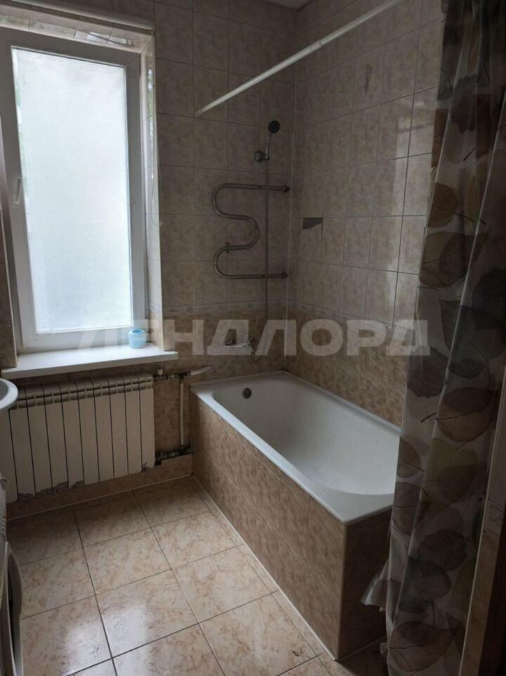 2-комн квартира улица 3-я Линия, 7/51