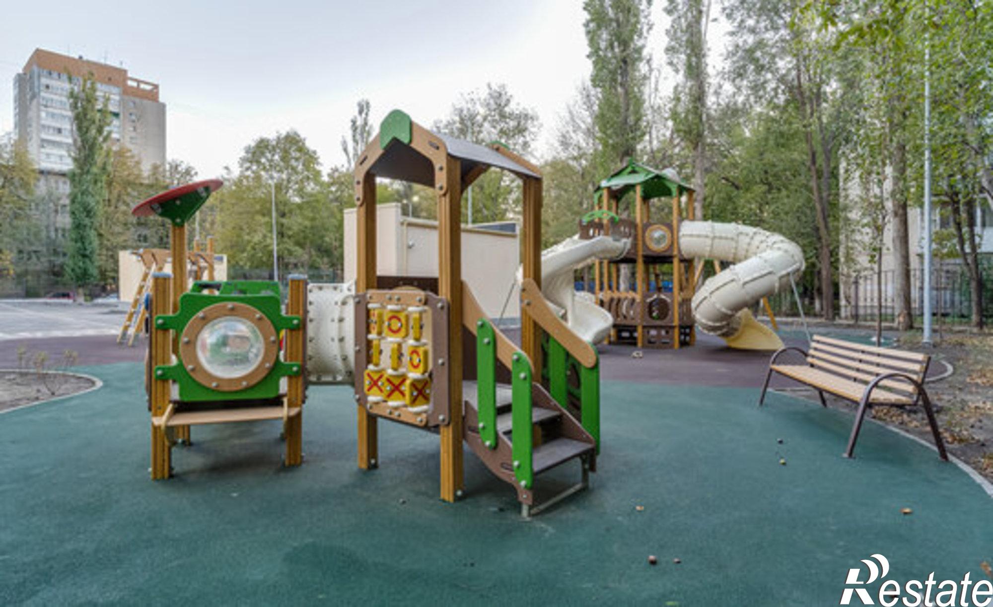 Купить квартиру за 15 500 000 рублей на проспект Стачки, 215 кБ