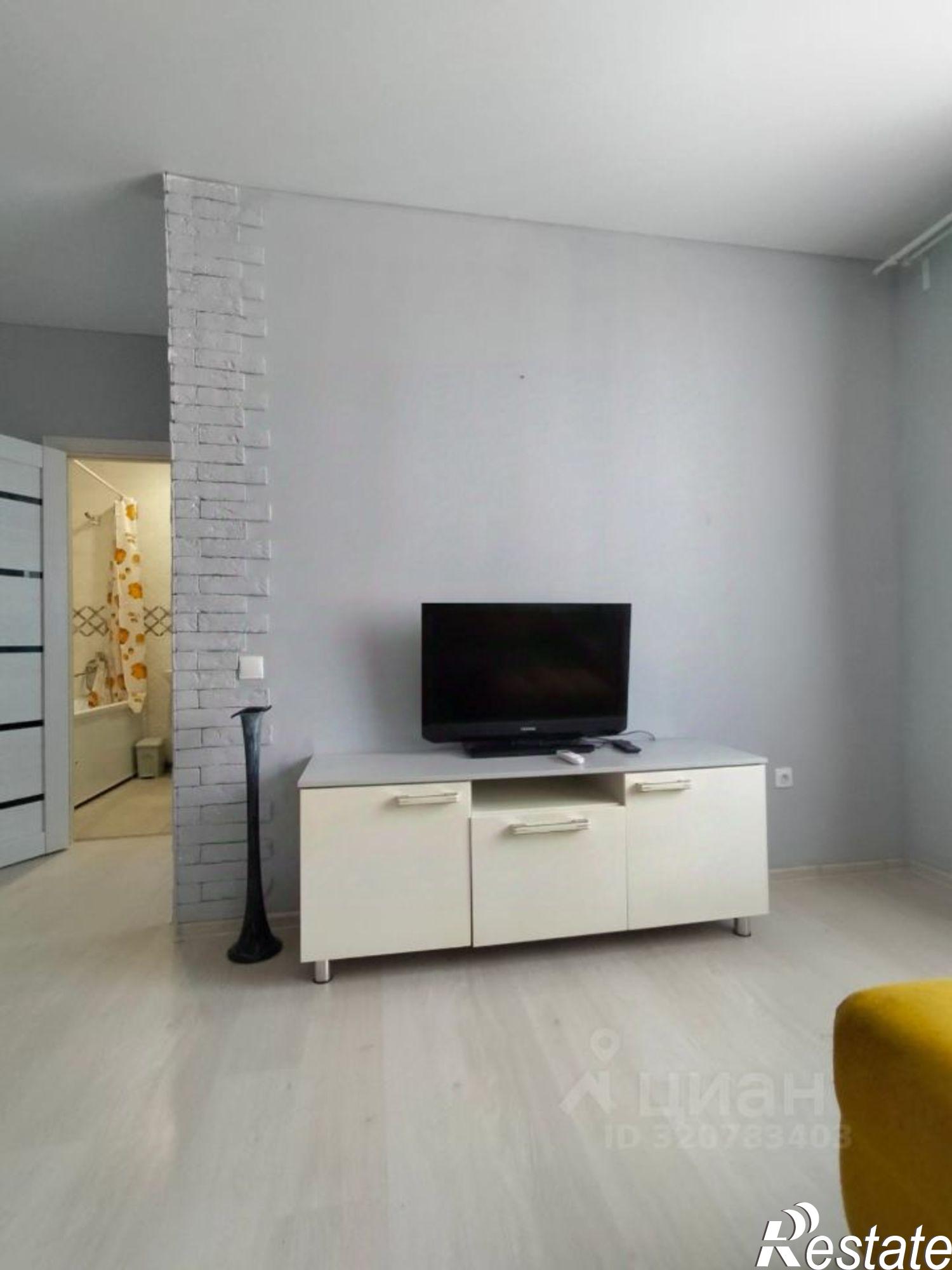 Сдать квартиру за 28 000 рублей на ул Вересаева, 101/5