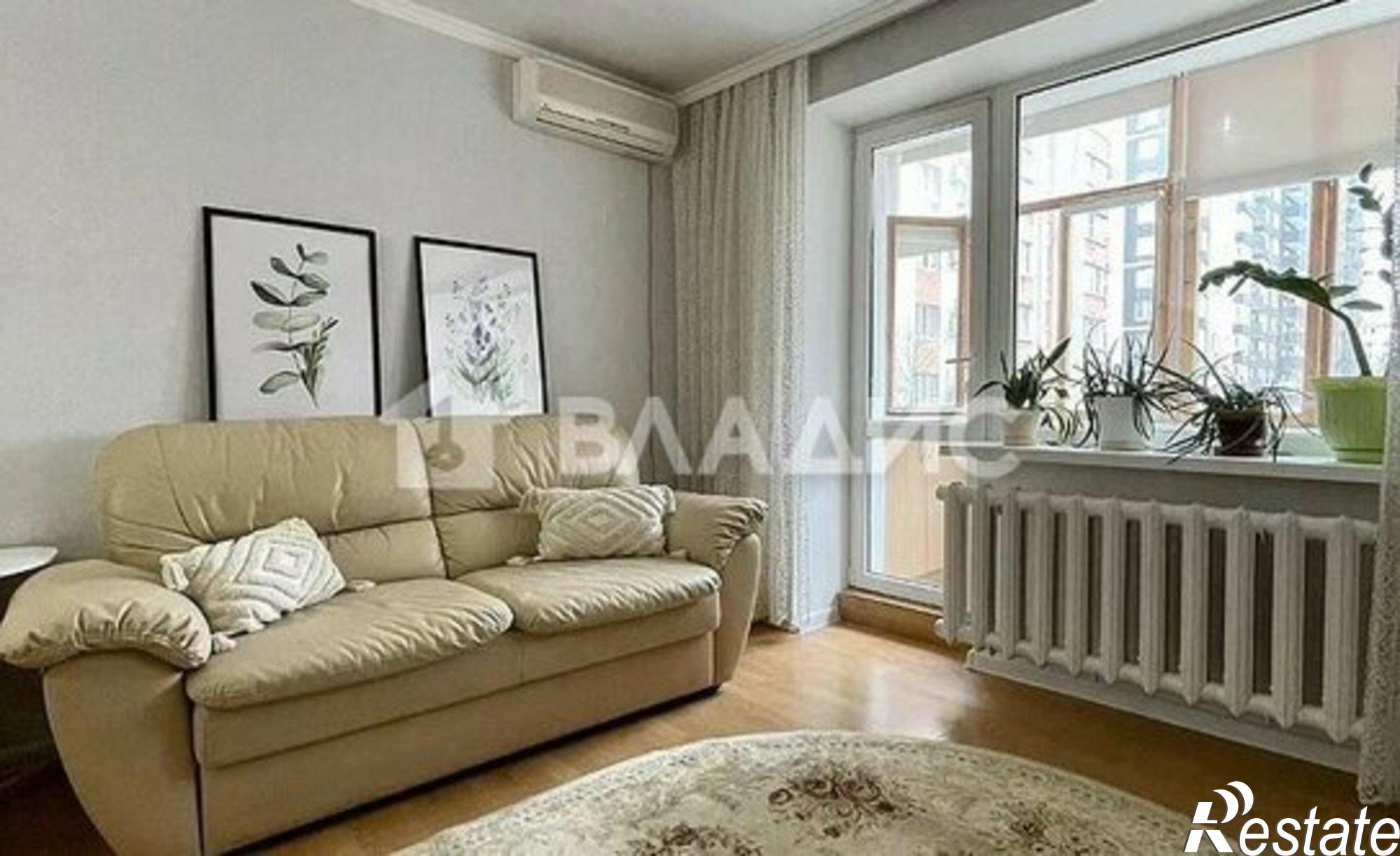 Купить квартиру за 7 800 000 рублей на ул Жмайлова, 17 1