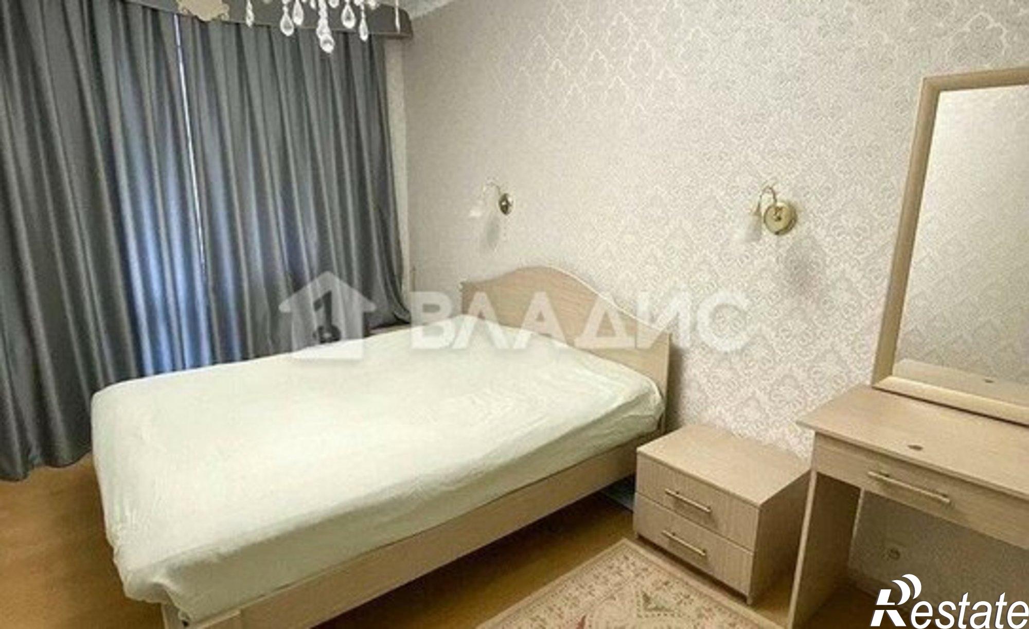 Купить квартиру за 7 800 000 рублей на ул Жмайлова, 17 1