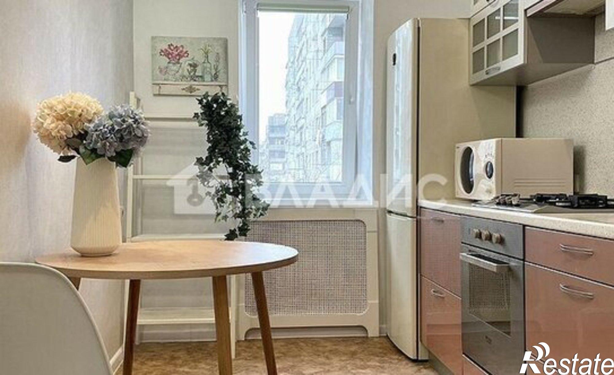 Купить квартиру за 7 800 000 рублей на ул Жмайлова, 17 1