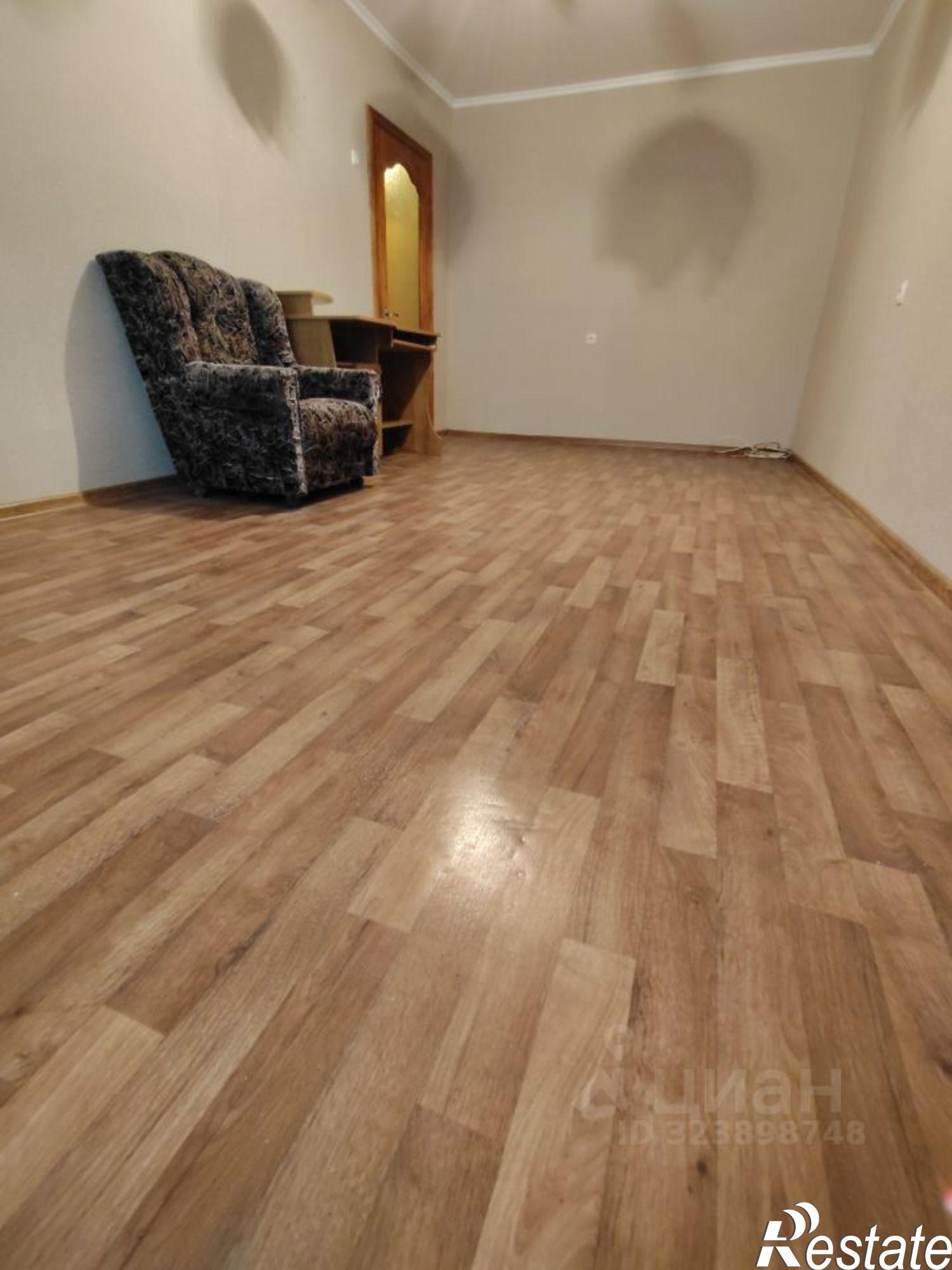 Купить квартиру за 3 700 000 рублей на проспект Стачки, 219